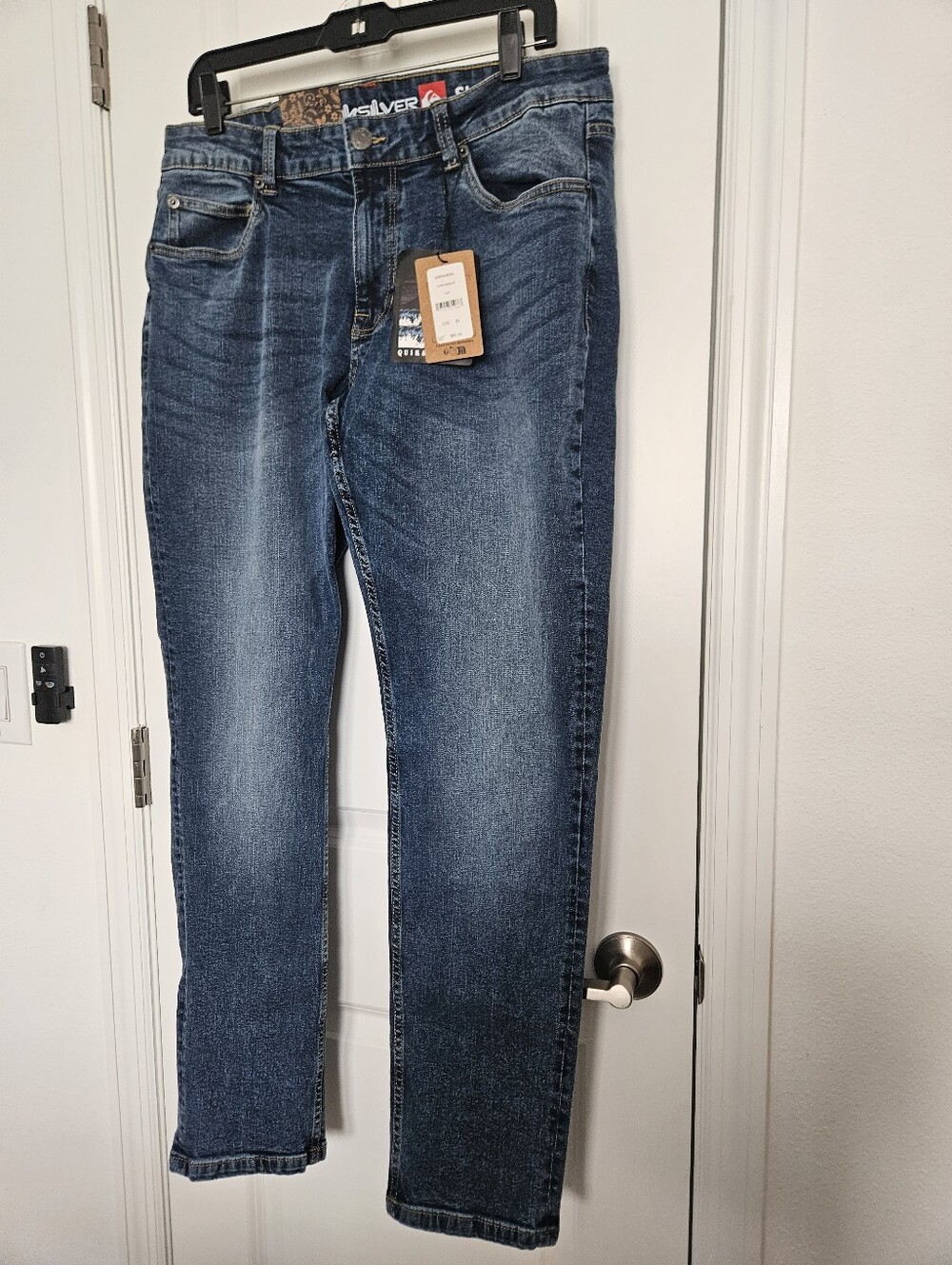 NWT Quiksilver Men's 5-Pocket Straight Fit Denim Jeans Capri Breeze Size 33x32